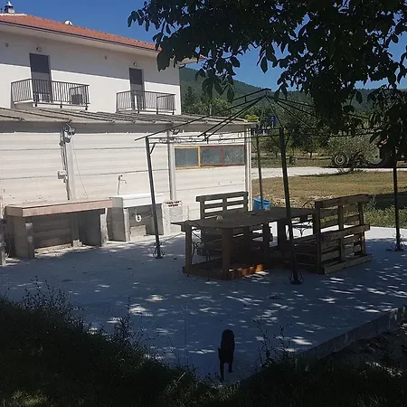 La Quercia Buca Agroturismo *